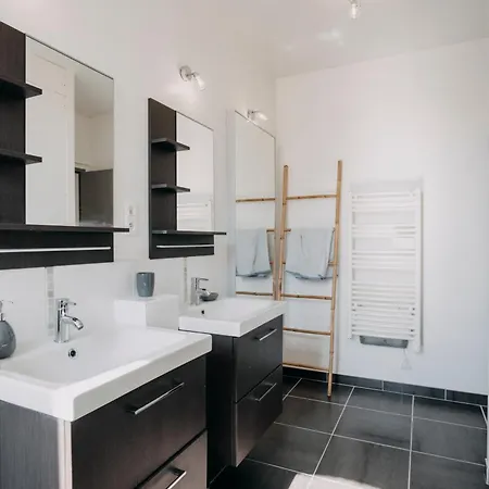 Coeur De #h1 - Privee Dans Partage - Wifi & Netflix - Centre & Transports - Machine A Laver