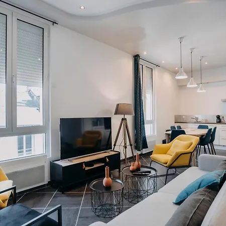 Coeur De #h1 - Privee Dans Partage - Wifi & Netflix - Centre & Transports - Machine A Laver * 숄레