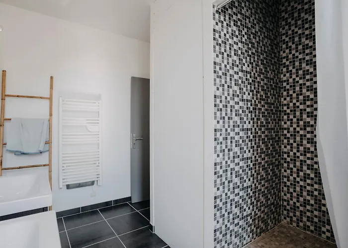 Coeur De #h1 - Privée Dans Partagé - Wifi&netflix - Centre Ville&transports - Machine à Laver Cholet